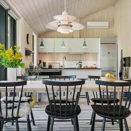 3 Bedroom Amazing In * Holbæk