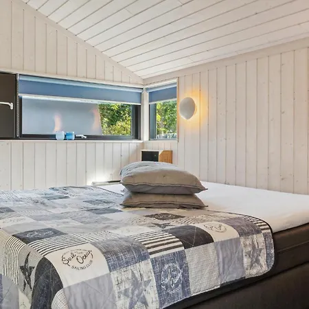 3 Bedroom Amazing In Tatil Evi Holbæk